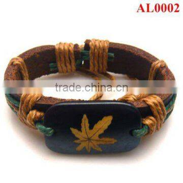 Latest Wide leather bracelet AL0002 with woolen yarn and strings handmade a pendant of maple leaf patterns