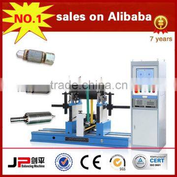 Motor rotor balancing machine