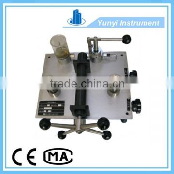 High pressure gauge calibrator machine