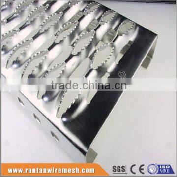 High load capacity Anti-slip grip strut safety grating (Tread Assurance)