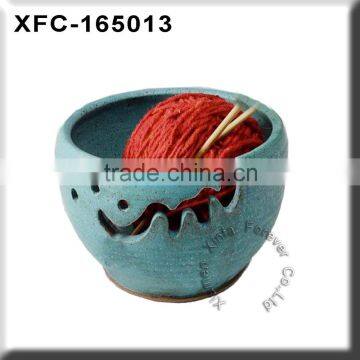 knitting accessories earthenware yarn holder for lady