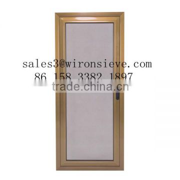 Single casement wire mesh windows