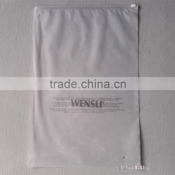 High level women fashion garments packaging bag from China