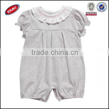 China manufactory cute girls grey plain baby rompers bubble sleeve and ruffled collar toddle clothes