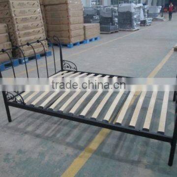 metal frame wooden slat bed