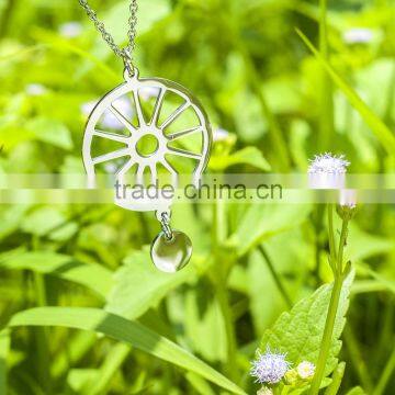 Hotselling stainless steel hanging 12-spokie wagon wheel pendants