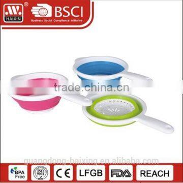 Plastic sink colander with handle