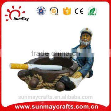 Oem Hot Sale Resin Sea Captain Ashtray Souvenir for Sale photo-3