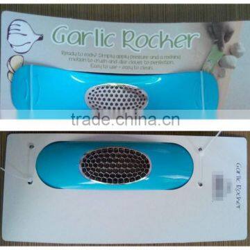 Zinc Alloy Garlic Press/ Garlic Crusher/ Garlic Rocker photo-3