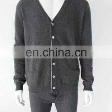 China Factory Directly Supply Sport Style Solide Color Cashmere Cardigans for Men photo-2