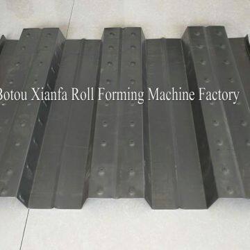 Машина для валковой штамповки профилей для кровельных панелей и настилных досок из оцинкованного алюминия photo-5