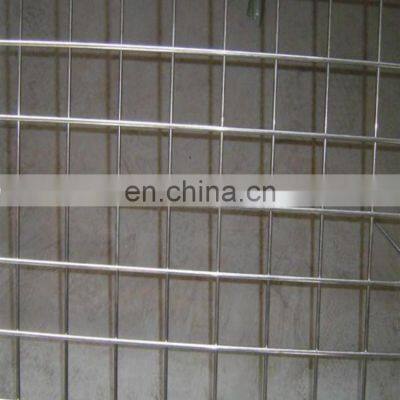 2020 High Quality Galvanized Steel and PVC Coated Welded Wire Mesh Fence for Sale photo-4