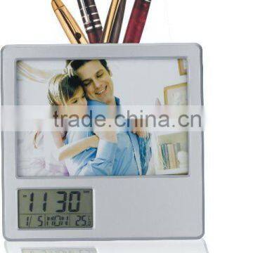 plastic penholder & digital calendar clock & photo frame