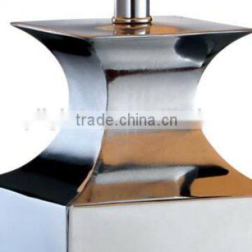 Modern Decorative Metel Cuboid Pedestal Household Table Lamp photo-2