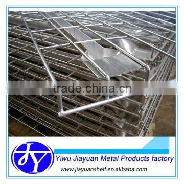 Wire Decking for Selective Racking