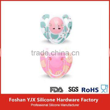 100% Food Grade Silicone Silicone Pacifier Holder Clip photo-5