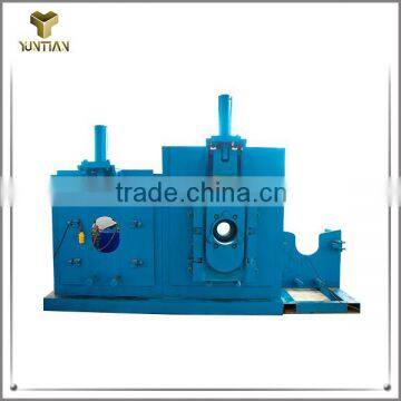 Converter skateboard type slag blocking system skimming slag