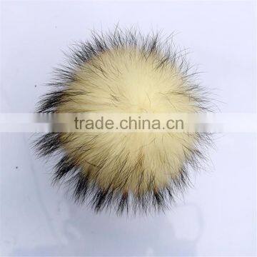 Wholesale 18cm White with Black Tips Color Raccoon Fur Pom Poms for Beanie Hats