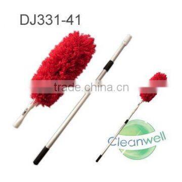 Extendible microfiber duster