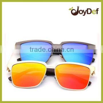 The metal frame with colorful mirror lens sunglasses