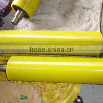 Plastic conveyor roller