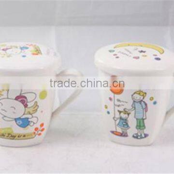 Multi cartoon design wholesale fine bone china tea cup with cover