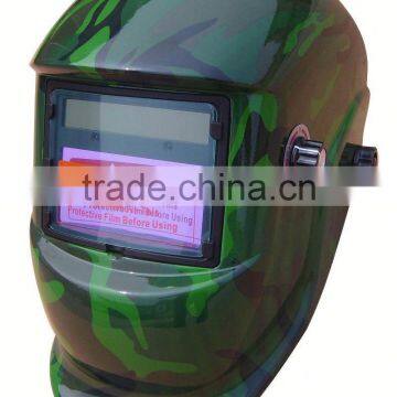 Auto darkening welding helmet