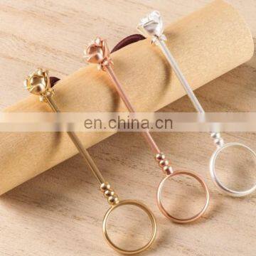 High Quality Cigarette Hand Holder for Lady Cigarette Holder Rings Women Finger Smoking Ring photo-3