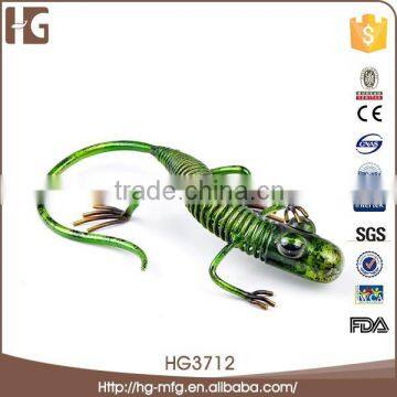 Hot sell fashion green gecko shape metal garden ornaments