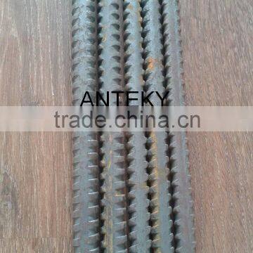 Винтовой стержень с правой и левой резьбой