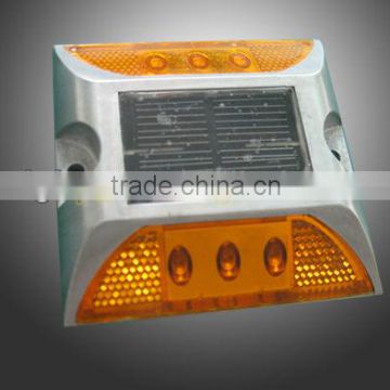 Save Energy LED Solar Road Stud with Yellow Color