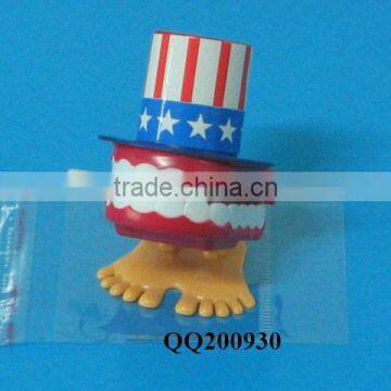 Plastic Wind-up Jumping Tooth photo-1
