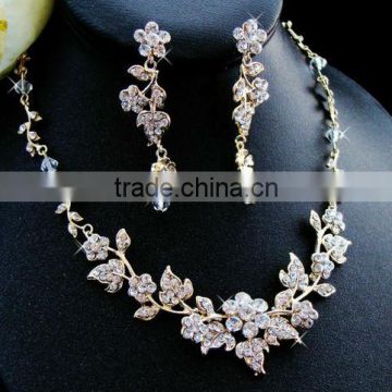 Elegant Gold Floral wedding Necklace Set jewelry