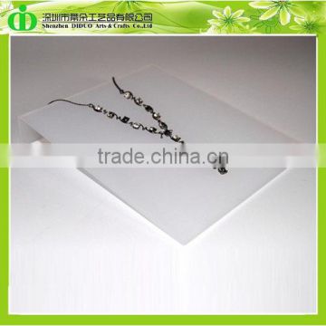 DDJ-0102 ISO9001 Shenzhen Factory Wholesale SGS Test Bracelet Pendant Necklace Acrylic Display Ramp