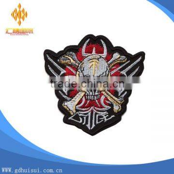 Top design popular custom embroidery skull with wing