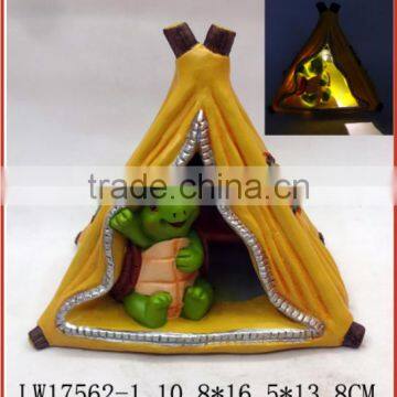 Wholesale Factory Price Yellow Tent Smiling Turtle Shaped Polyresin Solar Street Light