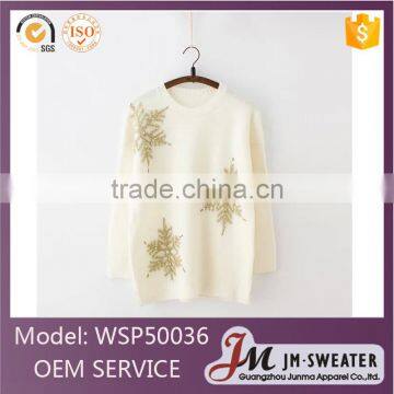 Simple design acrylic long sleeve white women Christmas sweater wholesaler