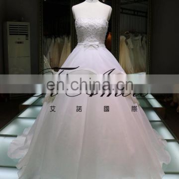 A line evening wedding dress bride Princess Tube Off Shoulder Pure White Lace Beaded Wedding Dress Ball Gown New Design