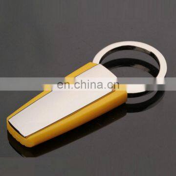 Wholesale Simple Cheap Yellow Color Metal Rubber Keychain With Laser Logo photo-3