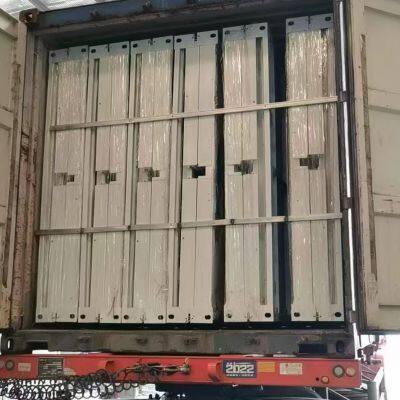 International cargo, customs clearance