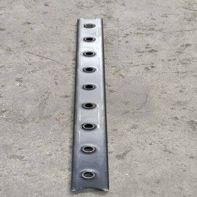 Anti-slip Perforated Mesh Pattern Plate, With Alligator Mouth Holes, Suitable for Pedestrian Walkways, Cutting and Bending Services Available photo-4