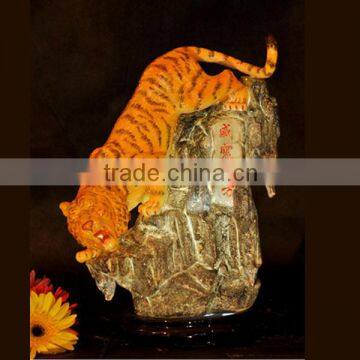 Home decorative specially designed with a tiger porcelain table lamp