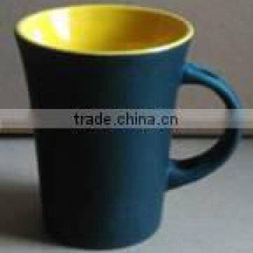 black ceramic mug coffee cup