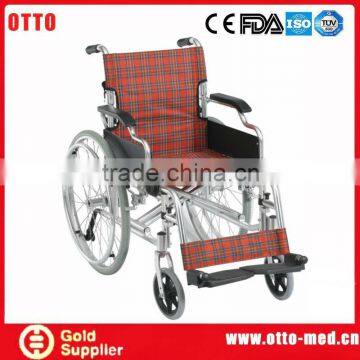 Deluxe lightweight aluminum wheelchair