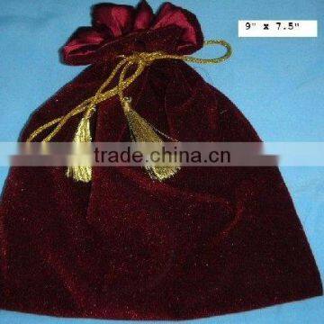 Velvet gift pouch