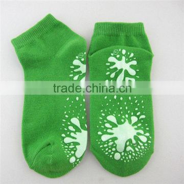 trampoline socks grip	C-49	trampoline non slip socks for men ol-m-2032