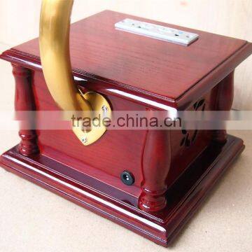 Rain Lane Retro Party Gift USB SD Bluetooth Music Box Decoration Gramophone photo-4