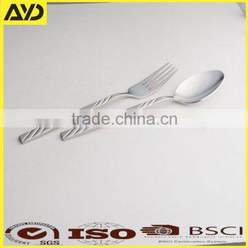 Cutlery Set Comprising 6 Knives, 6 Forks, 6 Dessert Spoons, 6 Teaspoons