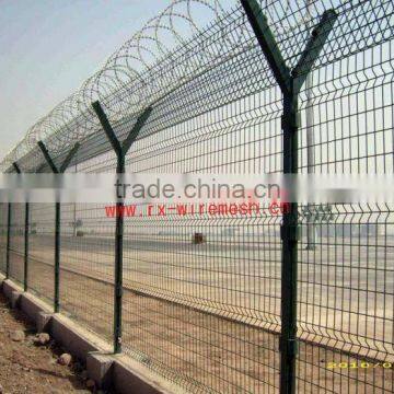 Galvanized coated barbed wire fence