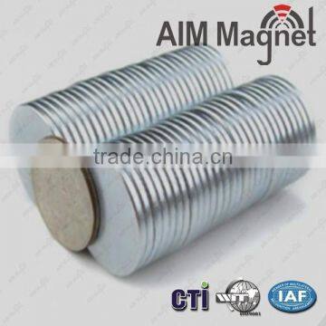 ISO/Reach,RoHs Thin Small Disc/cylinder N52 Neodymium Magnet photo-3